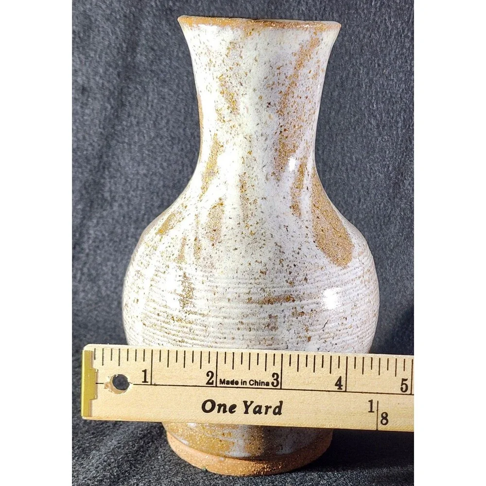 Beautiful Solid vase by GERRY ~ Signed “GERRY 189” ~ Pottery